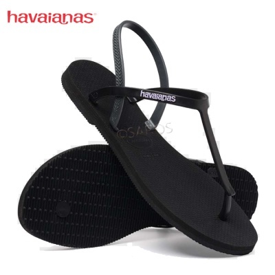 Sandálias havaianas pretas com tiras em T e sola texturizada