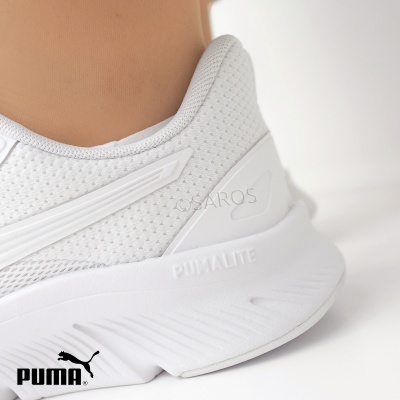 Ténis branco PUMA com tecido respirável e sola PUMALITE