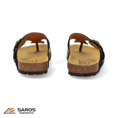 Sandálias com sola em cortiça e correias pretas vistas de trás