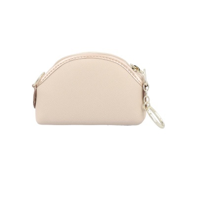 Carteira pequena creme com fecho dourado e chaveiro circular