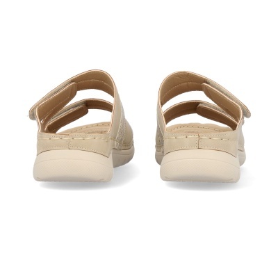 Sandálias femininas bege com sola branca, vista traseira
