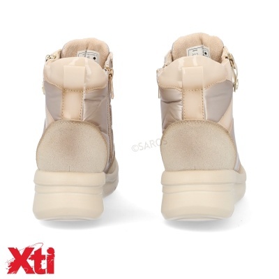 Par de sapatilhas altas Xti bege com zíper lateral e sola creme