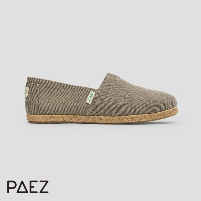 Sapatilha alpercata verde caqui com sola em cortiça da marca PAEZ