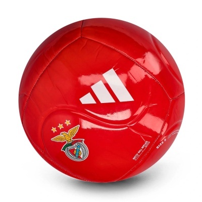 Bola de futebol vermelha da Adidas com logotipo do Benfica e tamanho 5