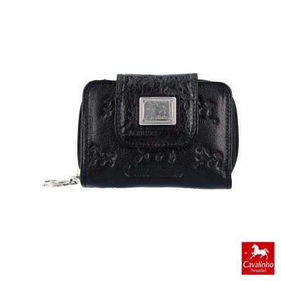 Carteira preta de pele Cavalinho com relevo e placa metálica
