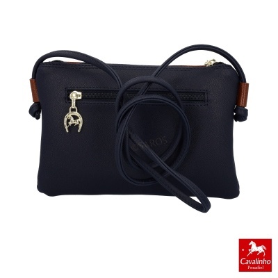 Bolsa preta em pele com pendente metálico Cavalinho e alças longas
