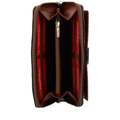 Carteira interior em pele castanha com compartimentos para cartões vermelhos