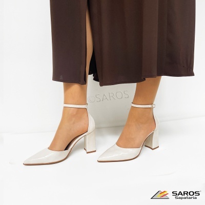 Sapatos femininos de salto branco com tira no tornozelo