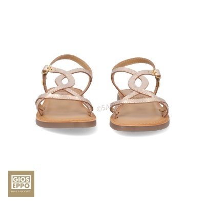 Sandálias femininas rosé metálico com tiras finas e fivela dourada