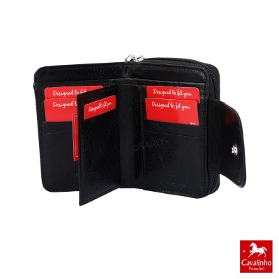 Carteira preta em pele com vários compartimentos para cartões vermelhos