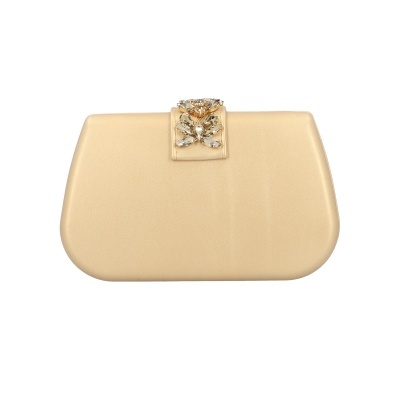 Mala de mão bege com fecho decorativo dourado e pedras claras