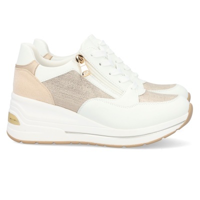 Sapatilhas brancas com detalhes em bege e fecho de correr dourado.