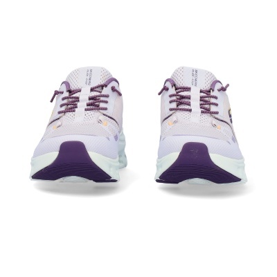 ténis desportivos Skechers cor lilás claro com atacadores púrpura e sola branca