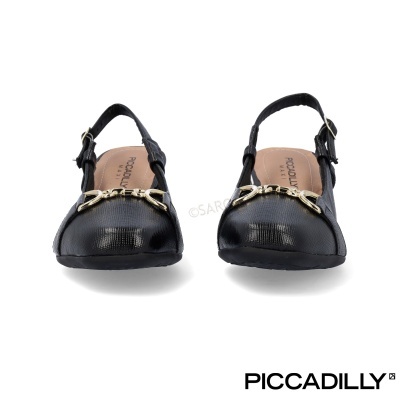 Sandálias pretas com detalhe dourado e fecho de fivela