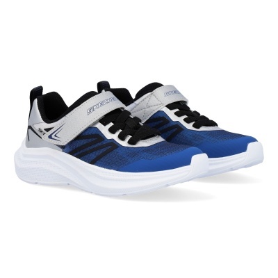 Tênis Skechers azuis com velcro branco e sola branca.