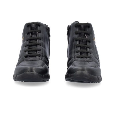 Botas pretas de couro com atacadores e zíper lateral