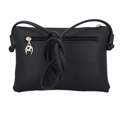 Mala preta com fecho e pendente metálico prateado