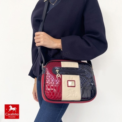 Mala transversal Cavalinho Penafiel bicolor com textura tipo crocodilo e detalhe dourado