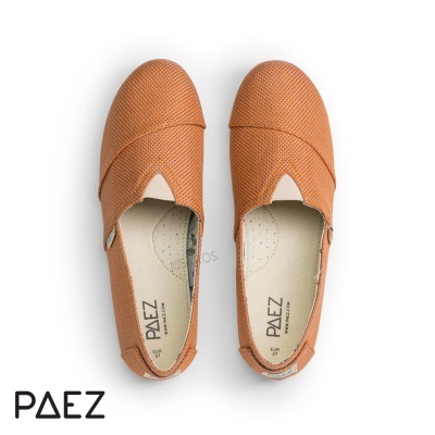 Par de espadrilles castanhas PAEZ com textura têxtil