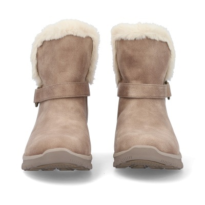 Botas femininas castanhas com pelo branco na parte superior