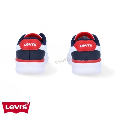 Ténis desportivos Levi's branco, azul escuro e vermelho vistos de trás
