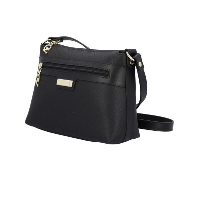 Mala preta média em material sintético com fecho de correr e detalhes metálicos