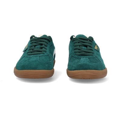 Sapatilhas verdes em camurça com sola castanha