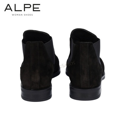 Sapatos femininos pretos de camurça ALPE WOMAN SHOES vistos de trás