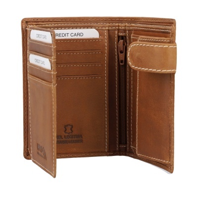 Carteira castanha em pele genuína com múltiplos compartimentos para cartões e bolso com fecho