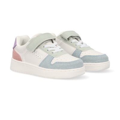 Sapatilhas infantis brancas com detalhes coloridos em camurça e tira de velcro