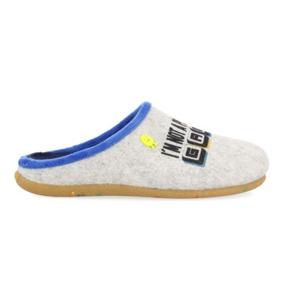 Chinelo de quarto cinzento claro com borda azul e texto 'I'M NOT A GEEK'