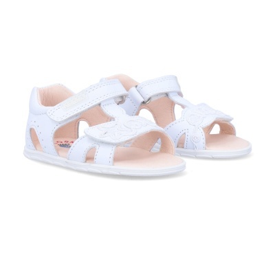 Sandálias infantis brancas em pele com velcro e decoração bordada
