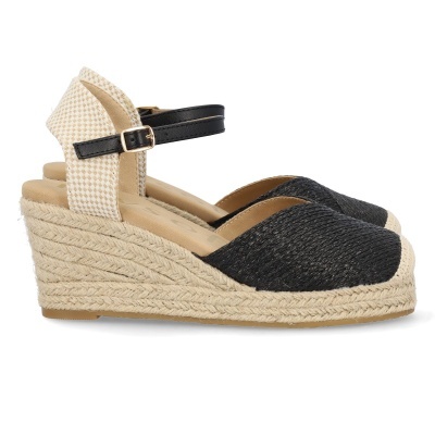 Sandália espadrille preta e bege com cunha de corda e fivela dourada