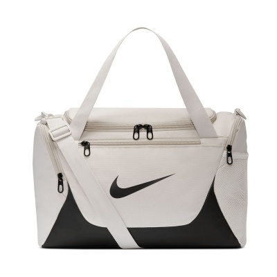 Mala desportiva Nike branca e preta com várias bolsas e alças ajustáveis