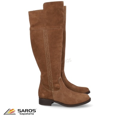 Bota alta castanha em camurça com salto baixo preto