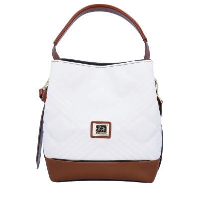 Mala branca com base castanha e alça castanha, placa metálica no centro com texto Evelina