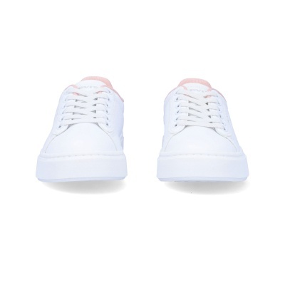 Sapatilhas brancas com detalhes rosa e sola branca, vista frontal