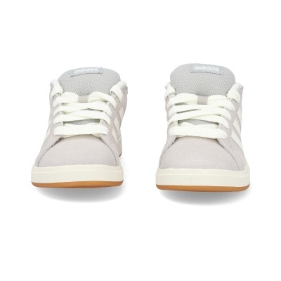 Sapatilhas Adidas cinza claro e branco vistas de frente