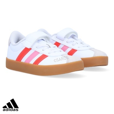 Sapatilhas infantis Adidas brancas com riscas vermelhas e rosa e sola castanha