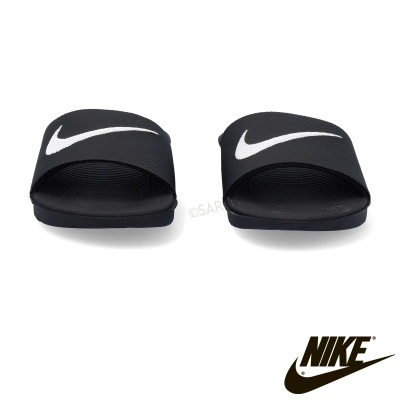 Chinelos Nike Slide pretos com logo branco
