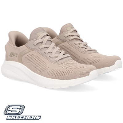 Sapatilhas Skechers bege claro com sola branca e logótipo