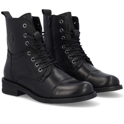 Botas pretas estilo militar em couro sintético com atacadores e fecho lateral