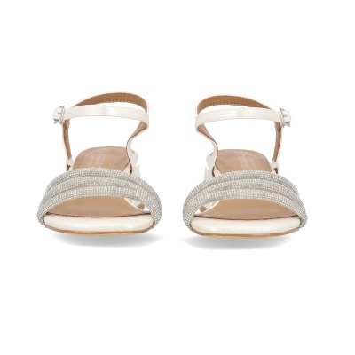 Sandálias brancas e prateadas femininas de salto baixo