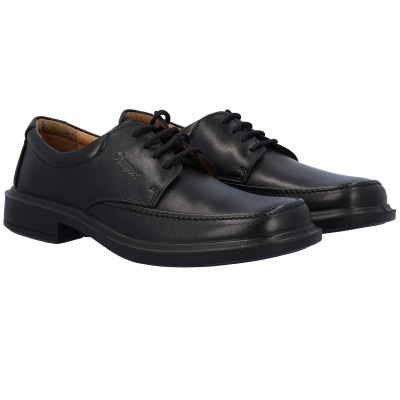 Sapatos homens pretos em pele com atacadores