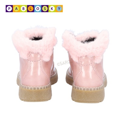 Botas cor-de-rosa de criança com pelúcia e sola castanha
