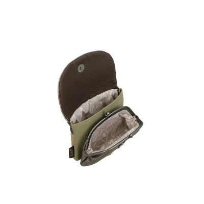 Carteira em pele multicolor com interior de tecido bege e fecho metálico