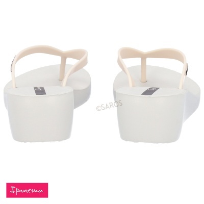 Sandálias Ipanema brancas com tiras finas e salto médio