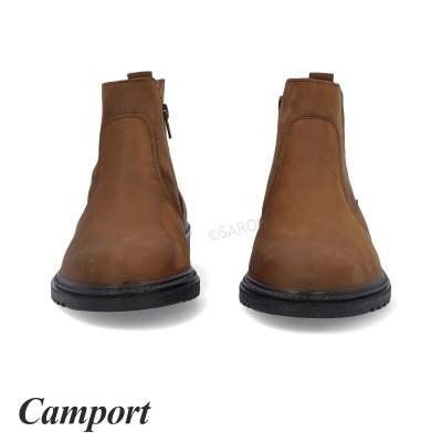 Botas castanhas de cano curto com sola preta e fecho lateral