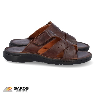Sandálias masculinas de couro castanho com sola preta