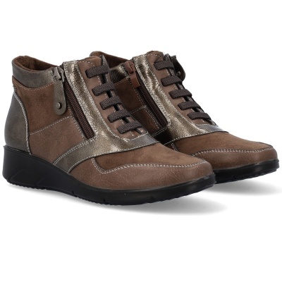 Botas castanhas para senhora em pele e camurça com fecho lateral e atacadores